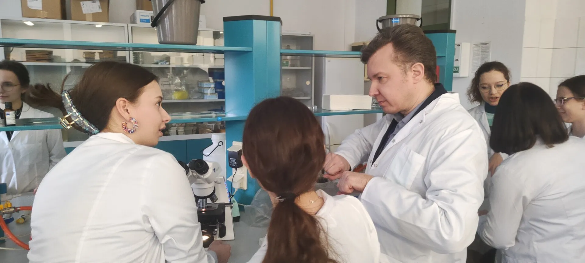 Wycieczka na Wydział Biologii Uniwersytetu Warszawskiego