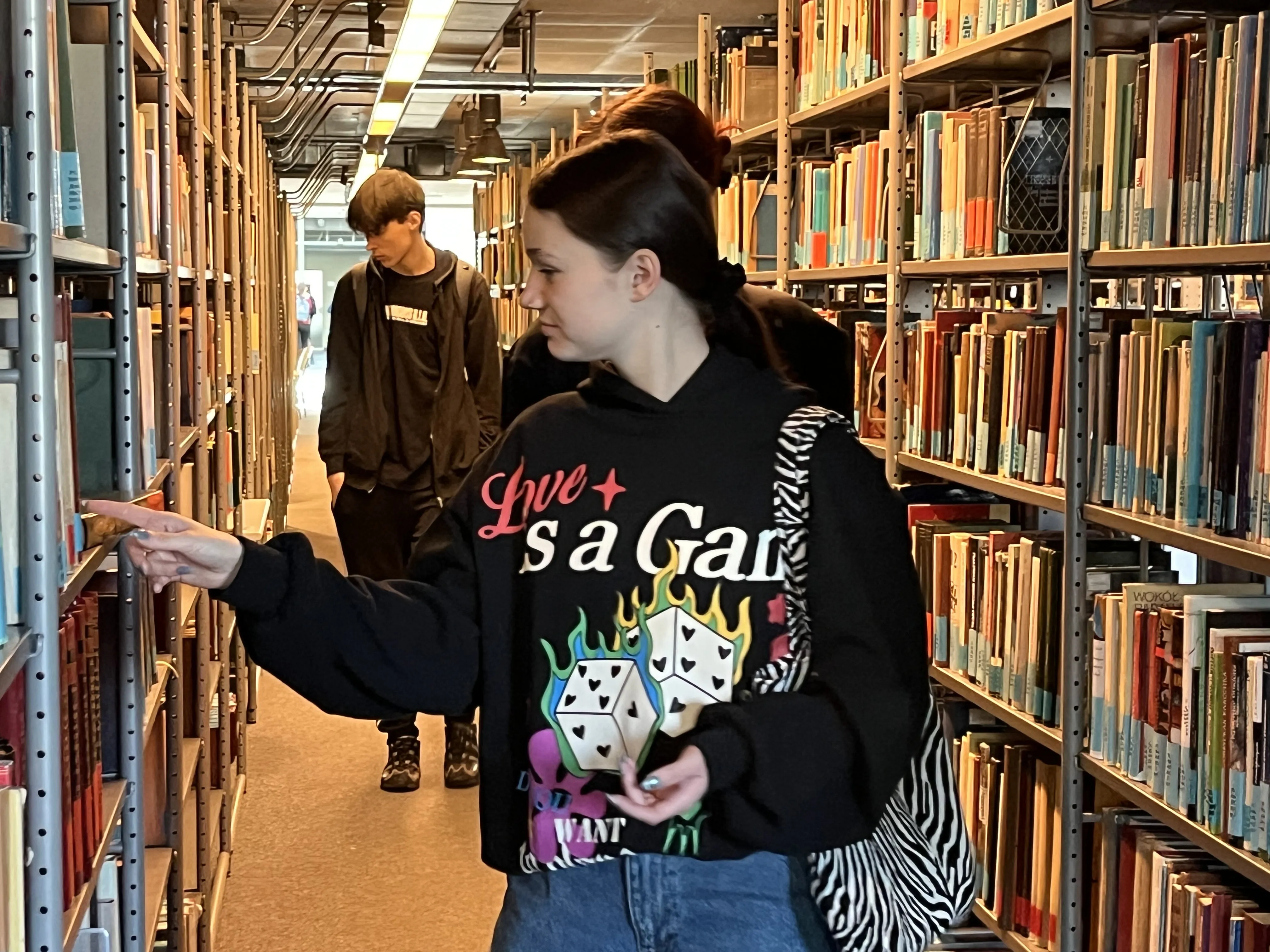 Licealiści zwiedzają Bibliotekę Uniwersytecką BUW w Warszawie