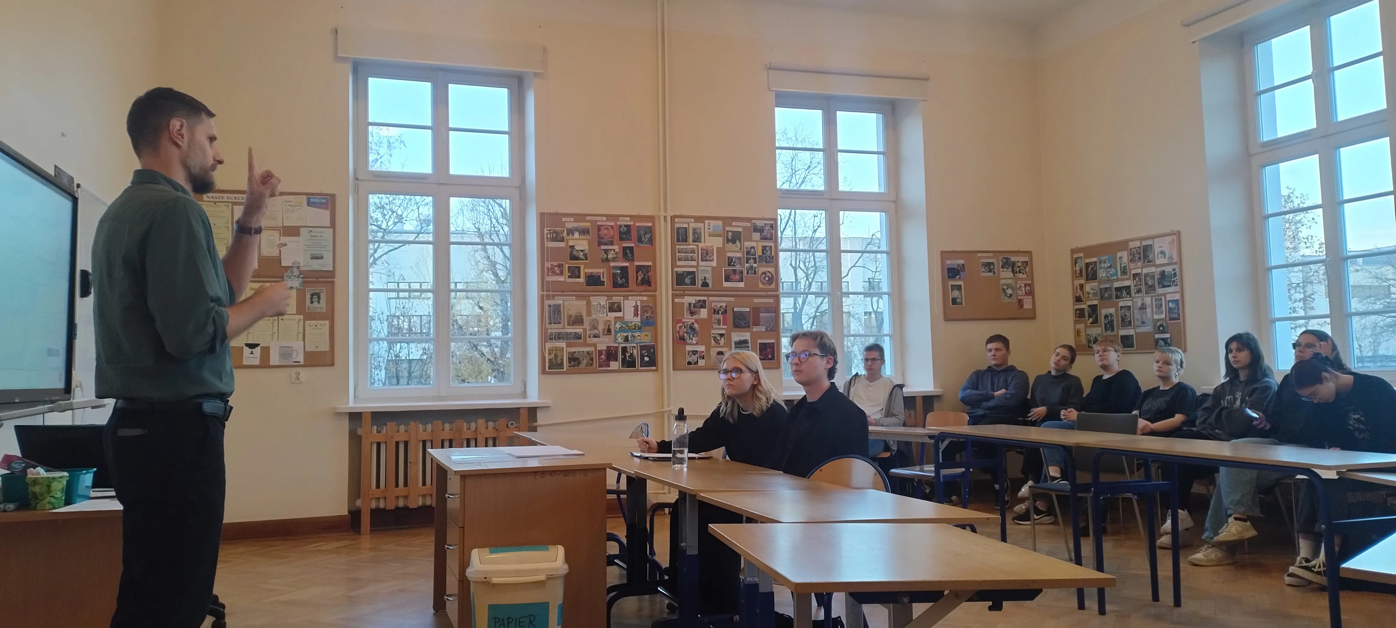 „Przedsiębiorczość w rękach Głuchych”, październik - maj 2025