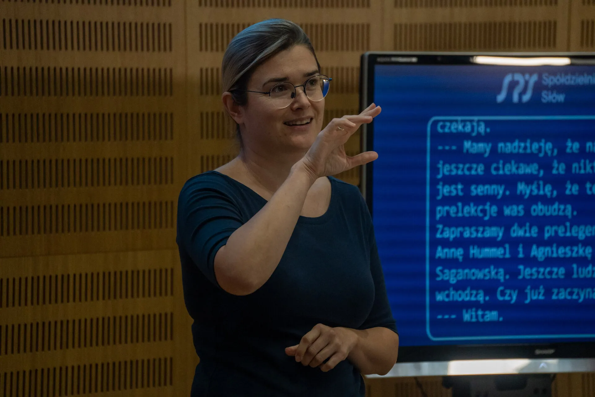 Konferencja organizowana przez Stowarzyszenie Tłumaczy Polskiego Języka Migowego pt."Głusi i słyszący razem w przyszłość"