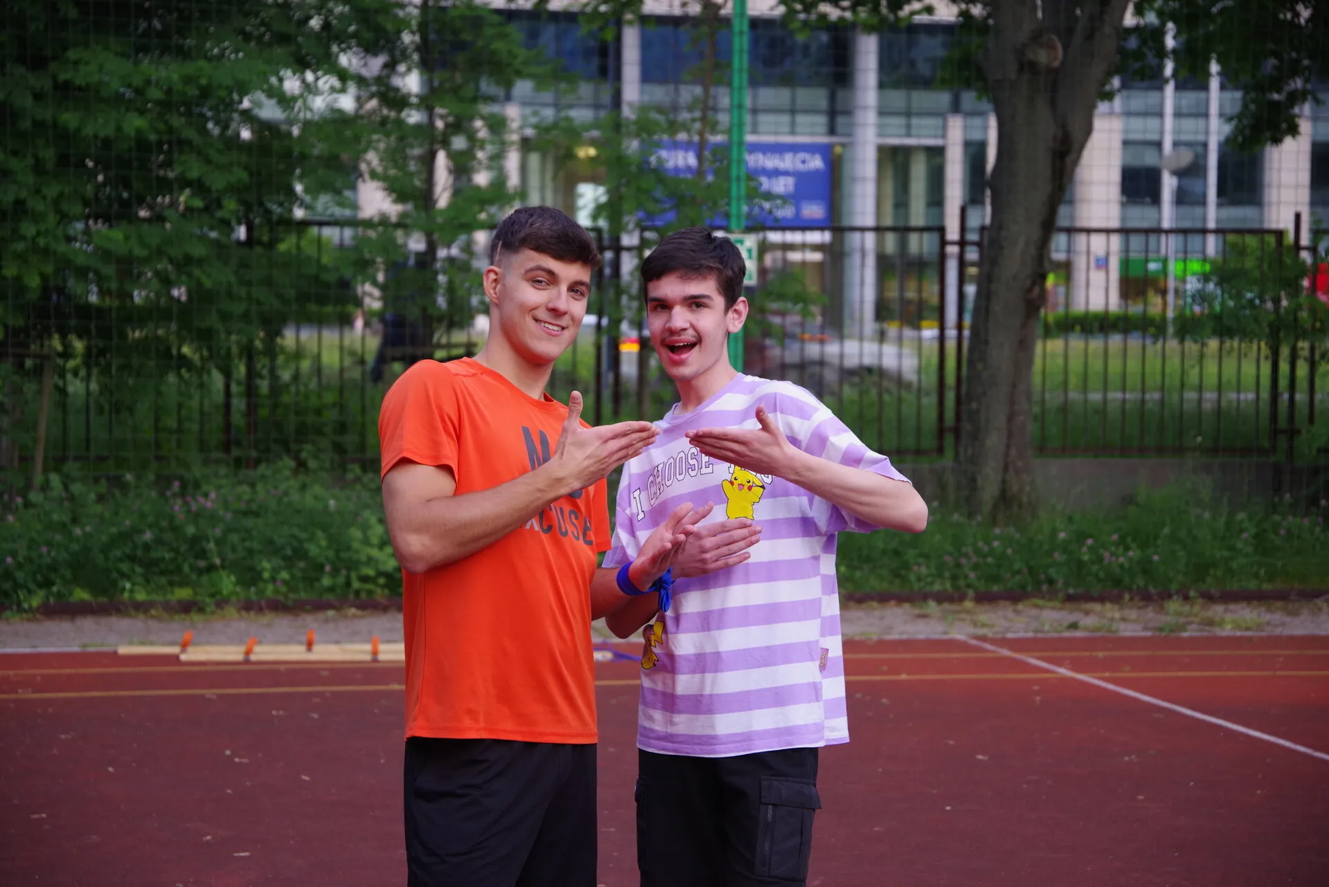 Sport na wesoło "pierwszaki vs. starszaki"