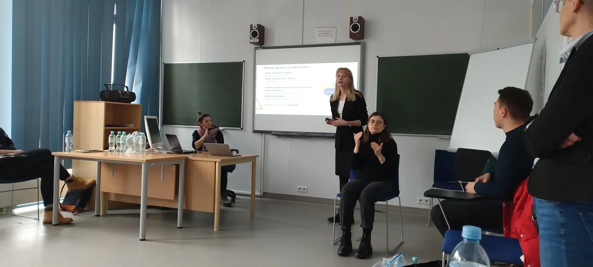Maturzyści tegoroczni i przyszłoroczni w UEK