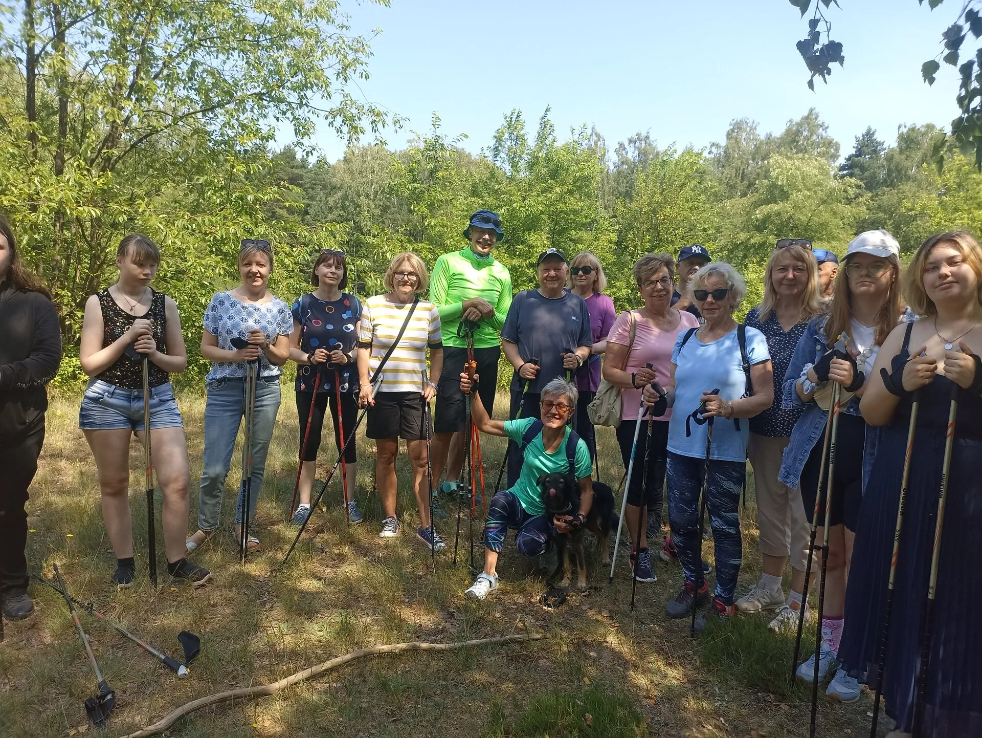 Spacer "Nordic Walking - aktywność, która łączy pokolenia"