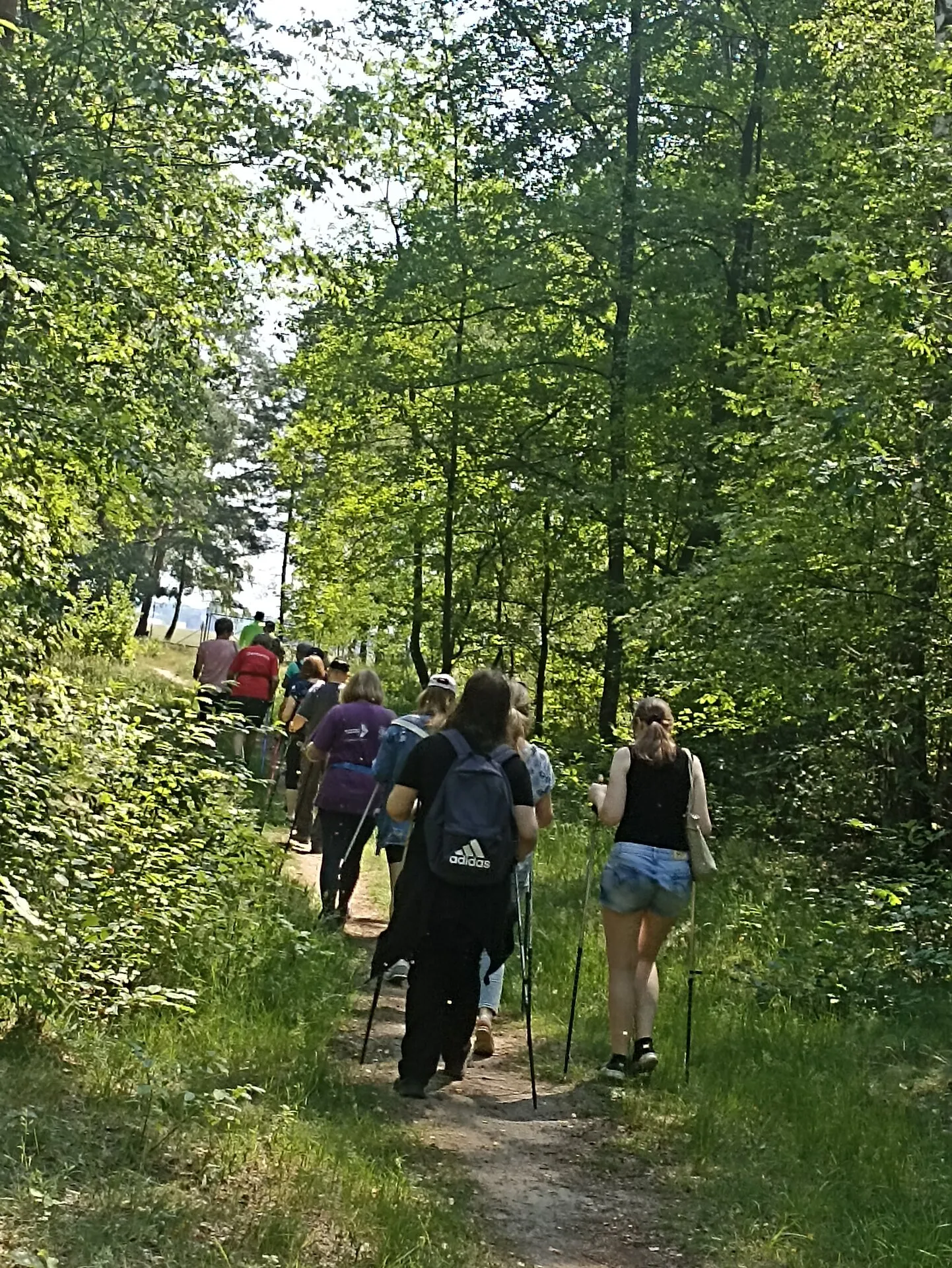 Spacer "Nordic Walking - aktywność, która łączy pokolenia"