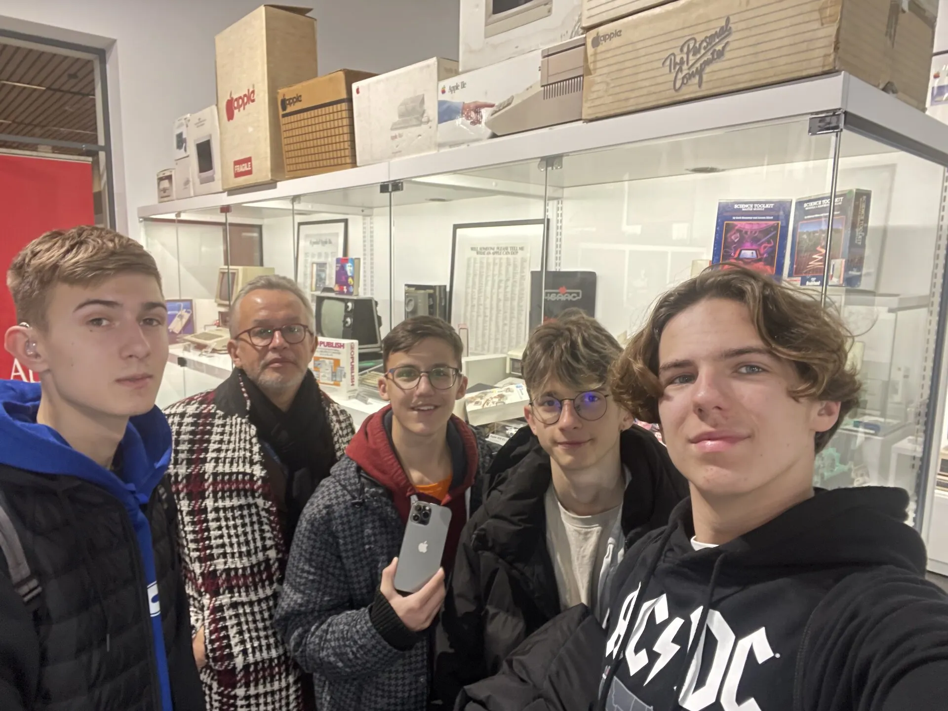 Wizyta w Muzeum Apple w Warszawie