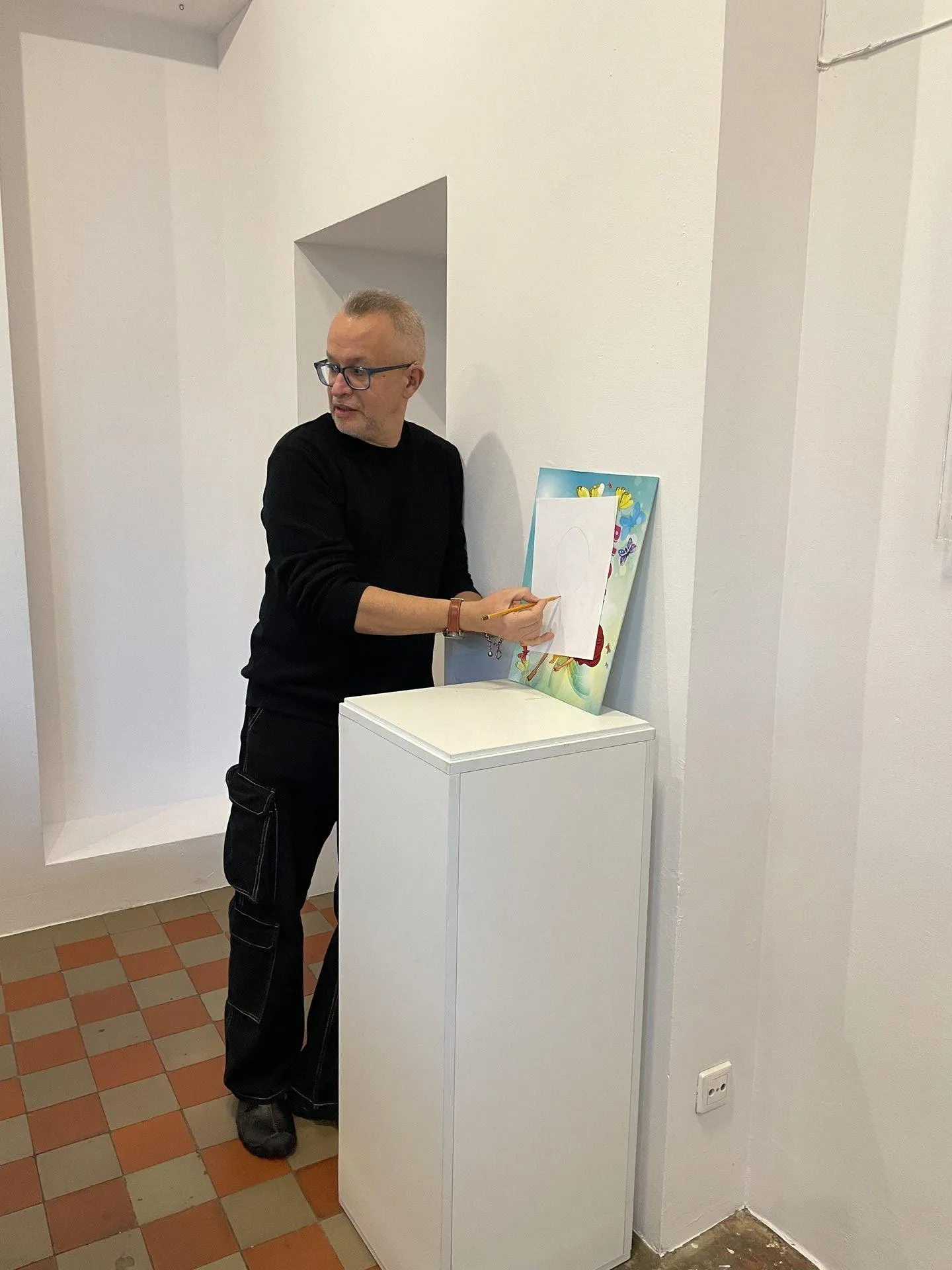 Warsztaty plastyczne z panem Markiem Laseckim w Wolskim Centrum Kultur